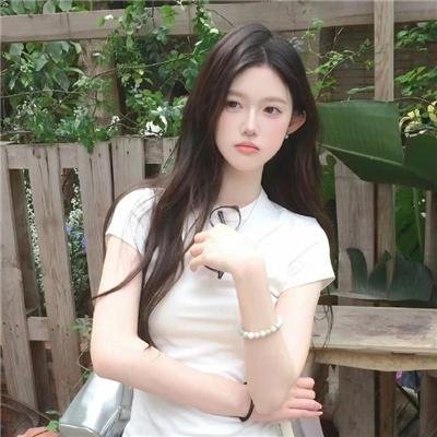 轰天俏娇娃